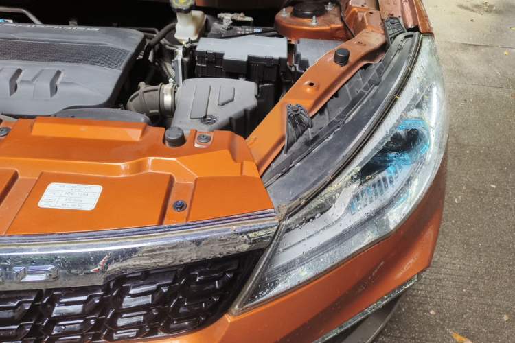 Used Leopaard CS9 2017 1.5L CVT Elite Model Engine Bay Left