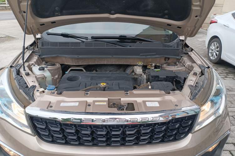 Used Leopaard CS9 2017 1.5L Manual Fashion Model Engine Bay
