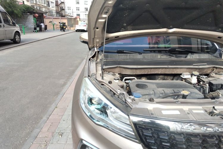Used Leopaard CS9 2017 1.5L Manual Comfort Model Engine Bay Right
