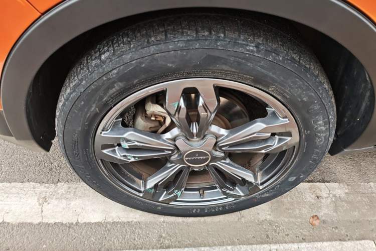 Used Leopaard CS9 2017 1.5L CVT Fashion Edition Exterior 4