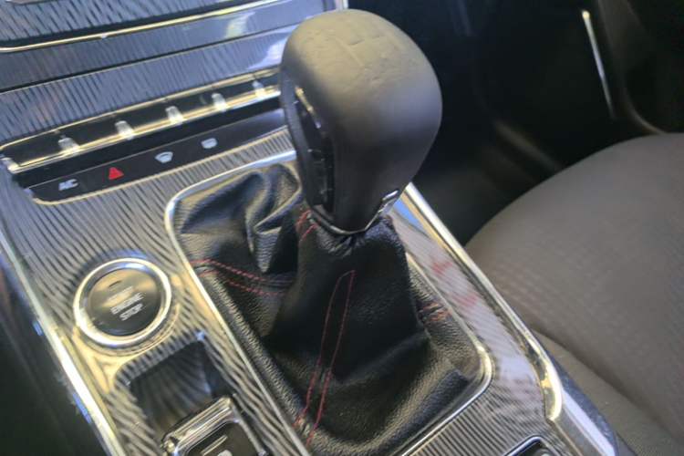 Used Leopaard CS9 2017 1.5L Manual Fashion Model Gear Lever