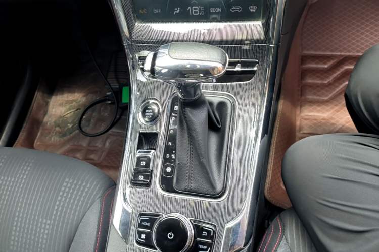 Used Leopaard CS9 2017 1.5L CVT Fashion Edition Gear Lever
