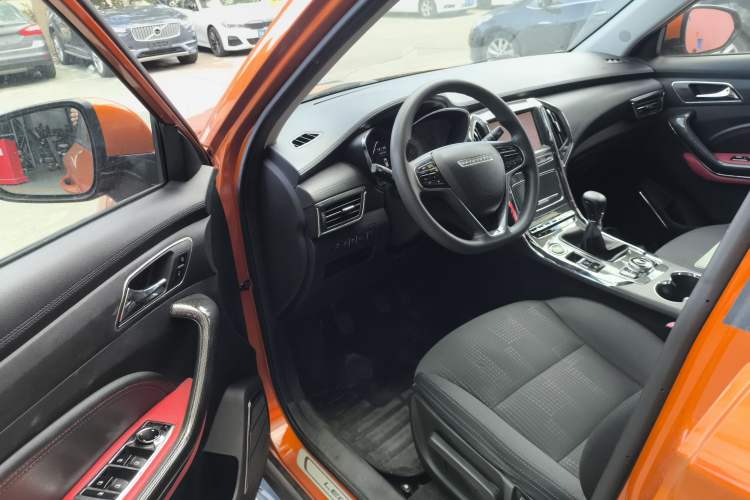 Used Leopaard CS9 2017 1.5L Manual Fashion Model Interior 3