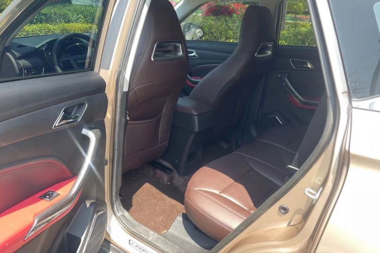 Used Leopaard CS9 2017 1.5L Manual Fashion Model Interior 4