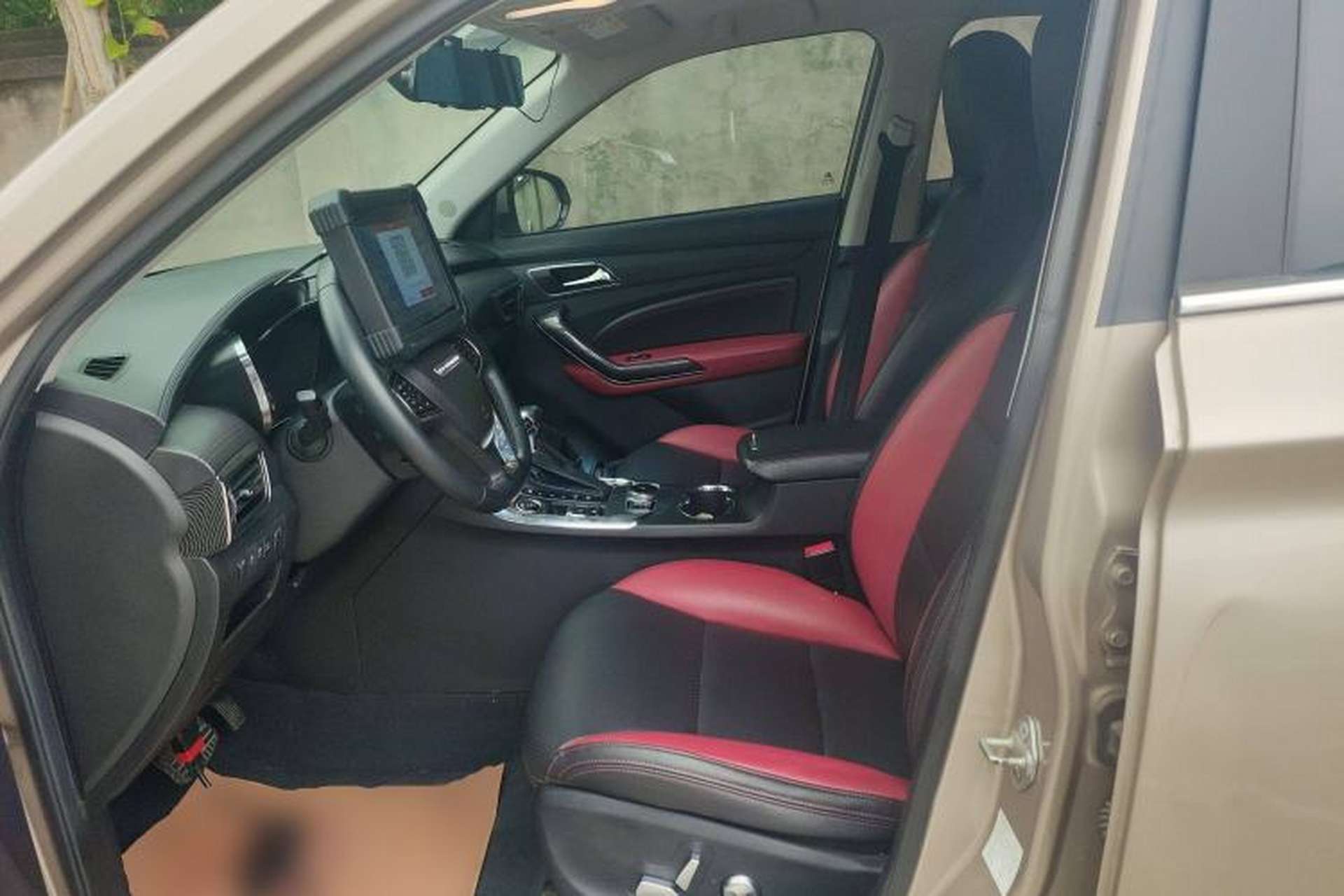 Used Leopaard CS9 2017 1.5L CVT Elite Model Left Front Seat