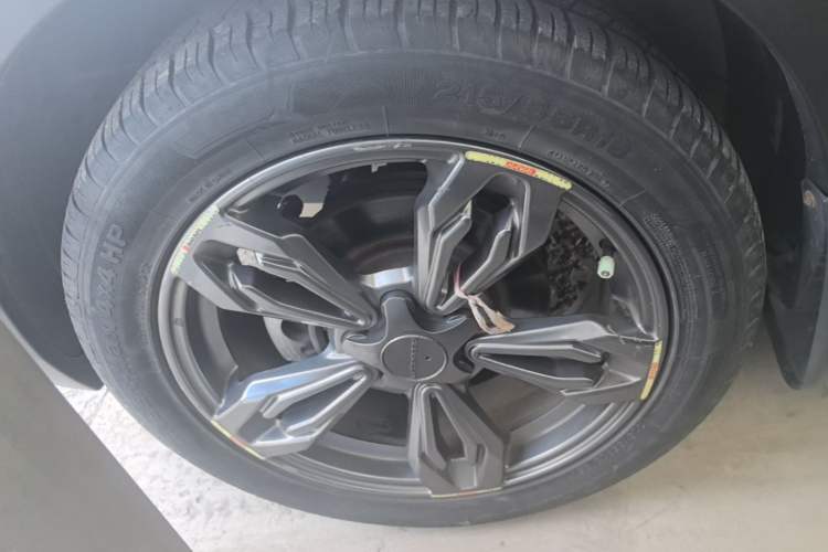 Used Leopaard CS9 2017 1.5L Manual Fashion Model Left Front Wheel Hub