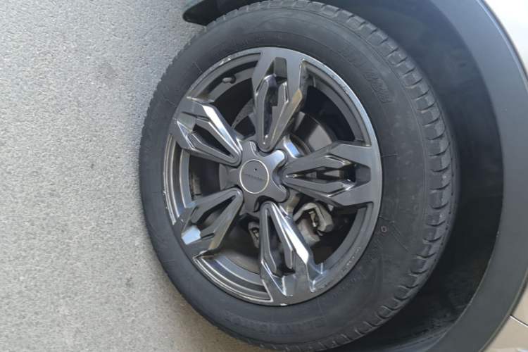 Used Leopaard CS9 2017 1.5L Manual Fashion Model Left Front Wheel Hub