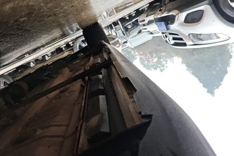 Used Leopaard CS9 2017 1.5L CVT Comfort Model Left Side Sill