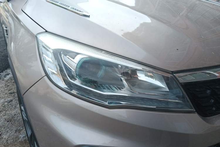 Used Leopaard CS9 2017 1.5L CVT Comfort Model Right Front Headlight