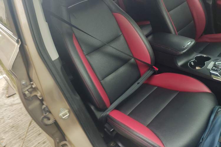 Used Leopaard CS9 2017 1.5L CVT Elite Model Right Front Seat