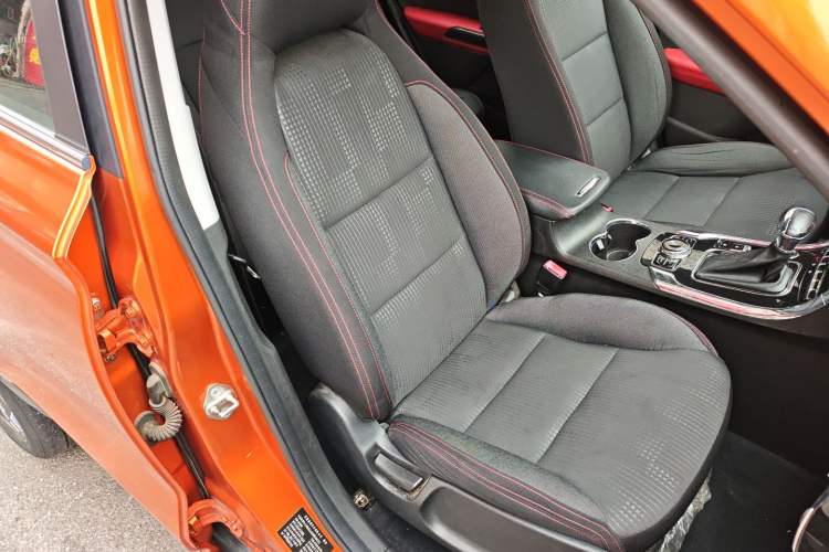 Used Leopaard CS9 2017 1.5L CVT Fashion Edition Right Front Seat