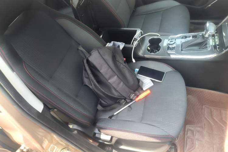 Used Leopaard CS9 2017 1.5L CVT Fashion Edition Right Front Seat