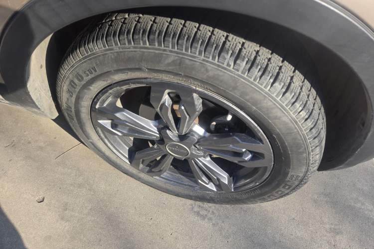 Used Leopaard CS9 2017 1.5L Manual Fashion Model Right Front Wheel Hub