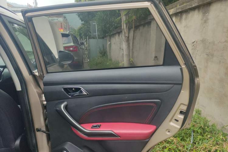 Used Leopaard CS9 2017 1.5L CVT Elite Model Right Rear Door Interior