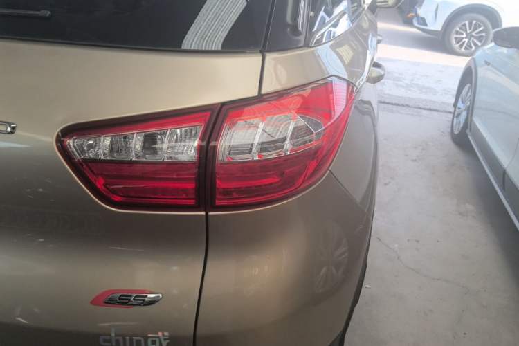 Used Leopaard CS9 2017 1.5L Manual Fashion Model Right Rear Taillight