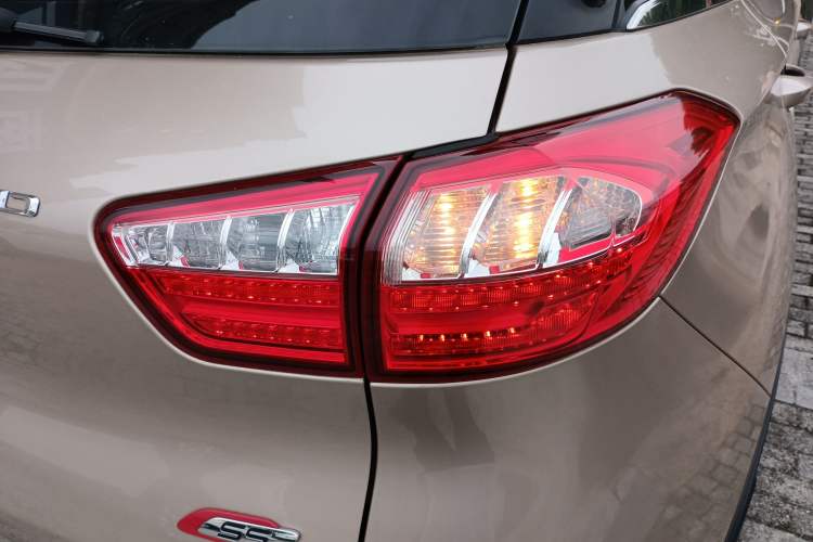 Used Leopaard CS9 2017 1.5L Manual Fashion Model Right Rear Taillight