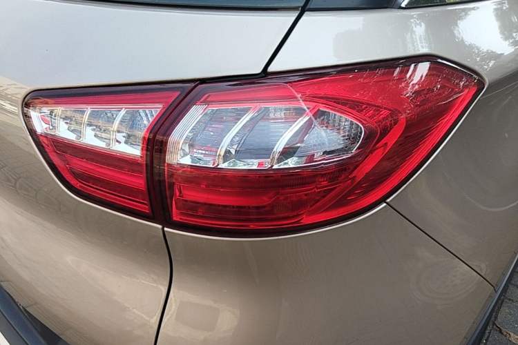 Used Leopaard CS9 2017 1.5L CVT Fashion Edition Right Rear Taillight