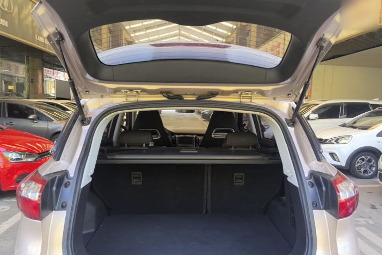Used Leopaard CS9 2017 1.5L Manual Fashion Model Trunk