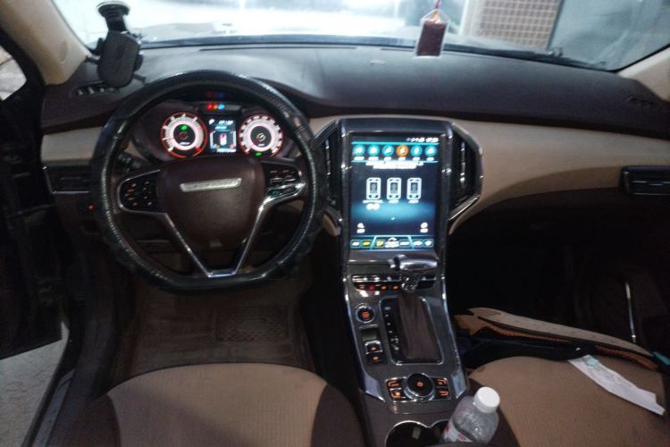 Used Leopaard CS9 2018 1.5T CVT Jingrui Model Center Console