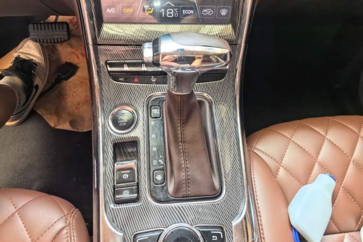 Used Leopaard CS9 2018 1.5T CVT Jingrui Model Gear Lever