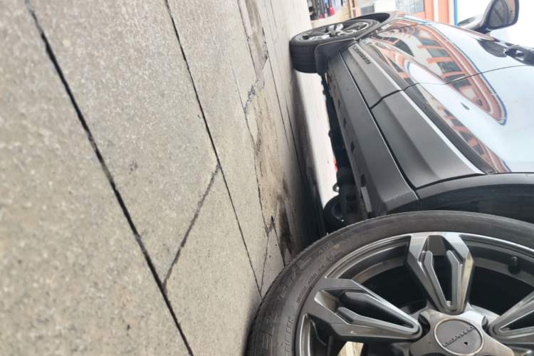 Used Leopaard CS9 2018 1.5T CVT Jingrui Model Left Side Sill
