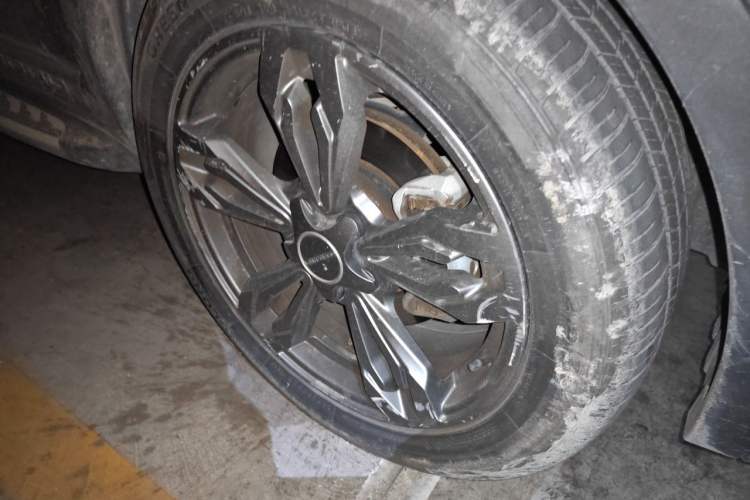 Used Leopaard CS9 2018 1.5T CVT Jinglang Model Right Front Wheel Hub