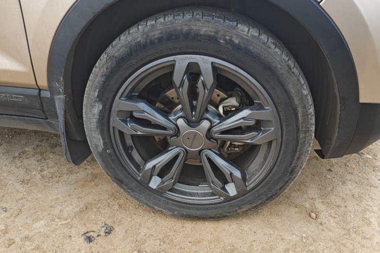 Used Leopaard CS9 2018 1.5T Manual Jingfeng Model Right Front Wheel Hub