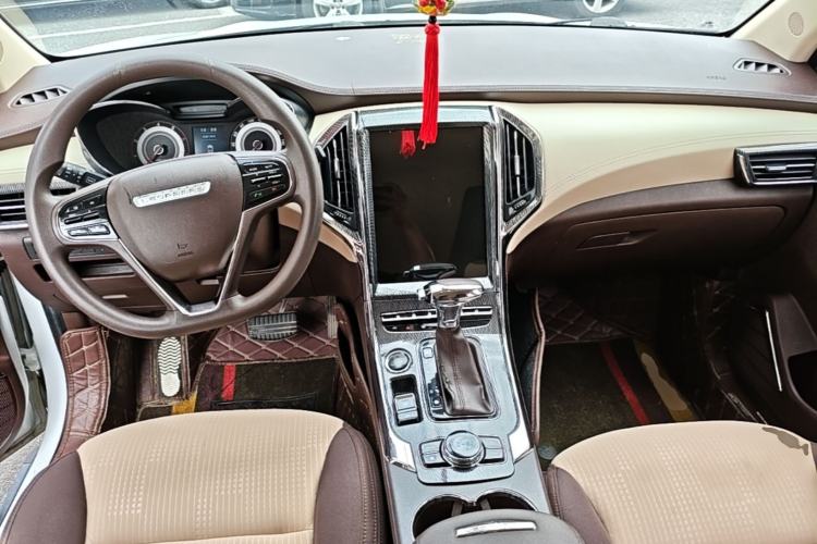 Used Leopaard CS9 2018 1.5T CVT Jingrui Model Center Console