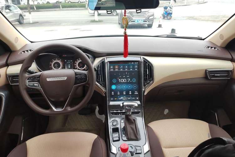 Used Leopaard CS9 2018 1.5T CVT Jingrui Model Center Console