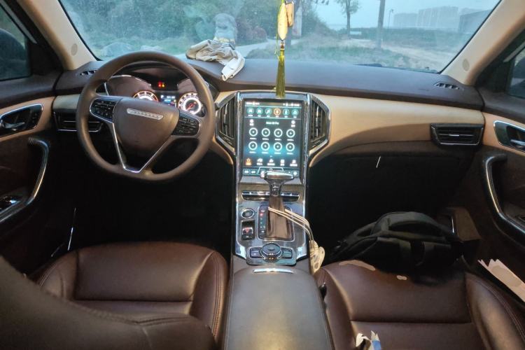 Used Leopaard CS9 2018 1.5T CVT Jingrui Model Center Console