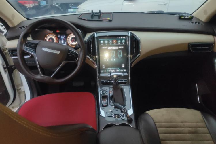 Used Leopaard CS9 2018 1.5T CVT Jingrui Model Center Console