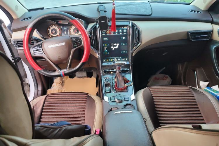 Used Leopaard CS9 2018 1.5T CVT Jingrui Model Center Console