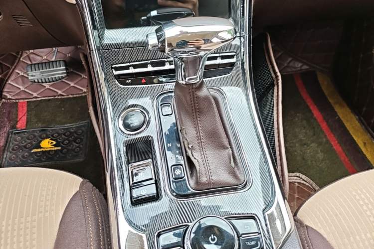 Used Leopaard CS9 2018 1.5T CVT Jingrui Model Gear Lever