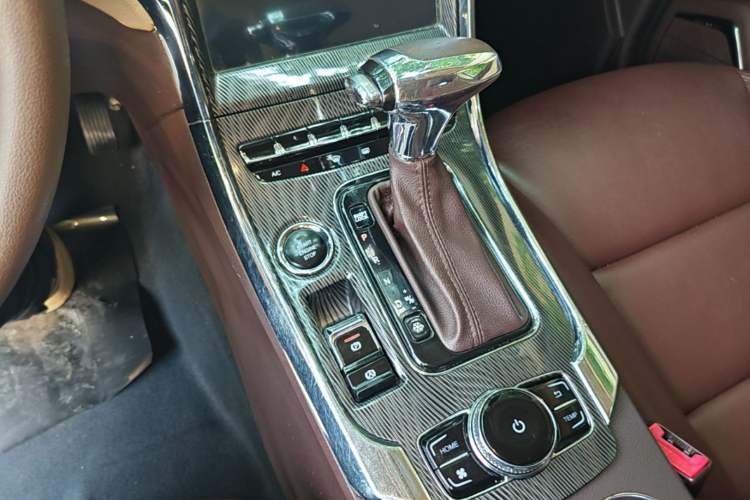 Used Leopaard CS9 2018 1.5T CVT Jingrui Model Gear Lever