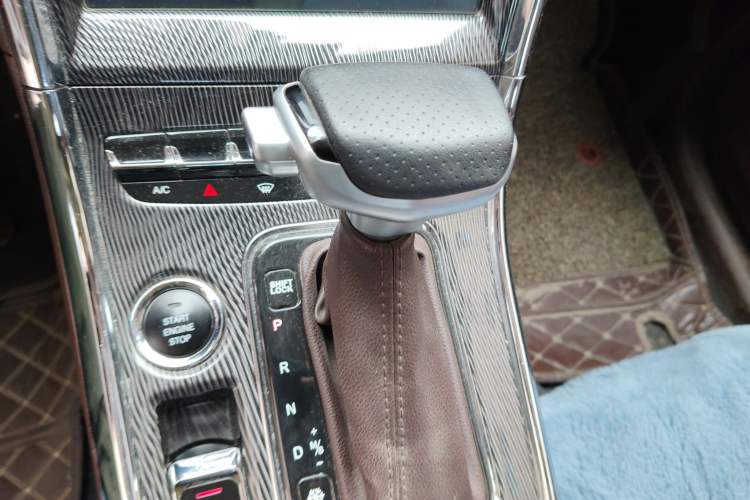 Used Leopaard CS9 2018 1.5T CVT Jinglang Model Gear Lever