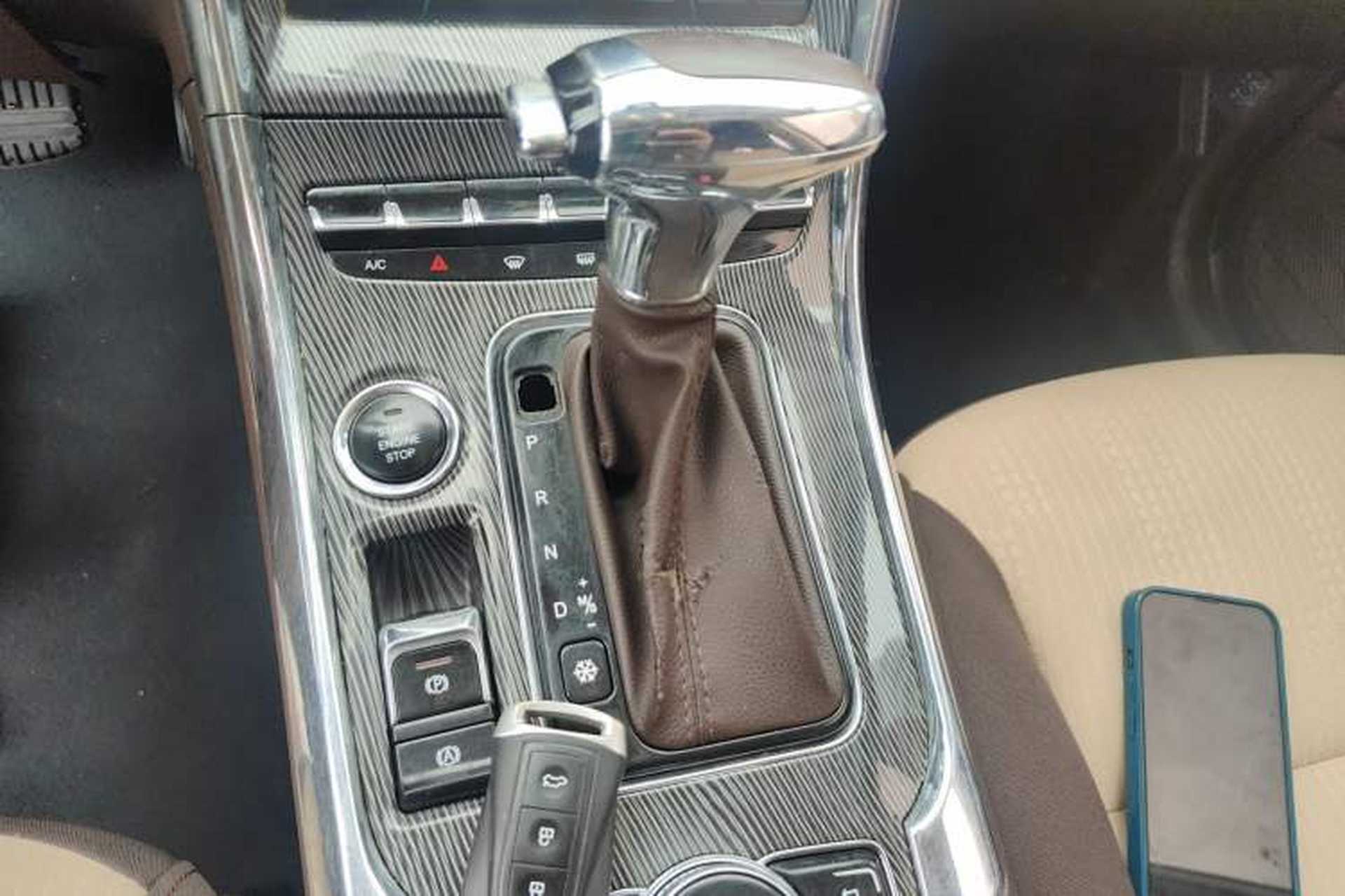 Used Leopaard CS9 2018 1.5T CVT Jingrui Model Gear Lever
