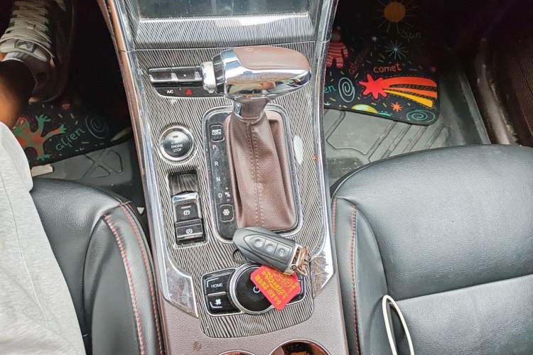 Used Leopaard CS9 2018 1.5T CVT Jingrui Model Gear Lever