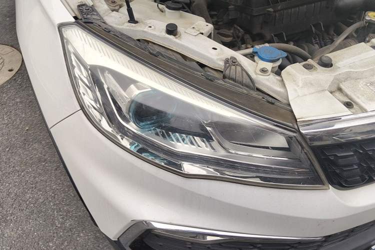Used Leopaard CS9 2018 1.5T CVT Jingrui Model Right Front Headlight