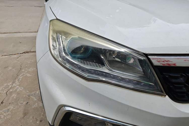 Used Leopaard CS9 2018 1.5T CVT Jingrui Model Right Front Headlight