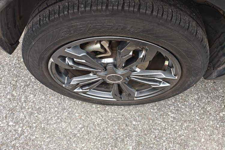 Used Leopaard CS9 2018 1.5T CVT Jingrui Model Right Rear Wheel Hub