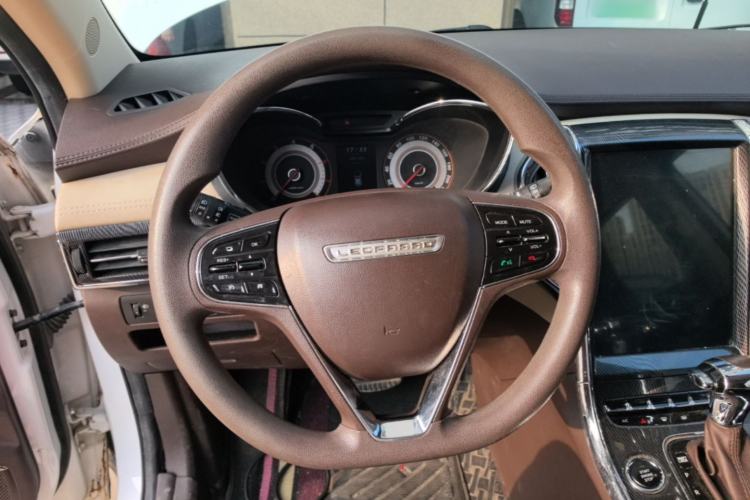 Used Leopaard CS9 2018 1.5T CVT Jinglang Model Steering Wheel