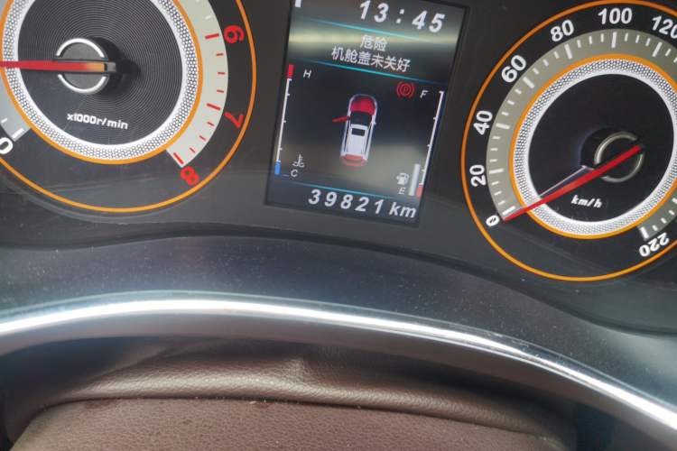 Used Leopaard CS9 2018 1.5T CVT Jingrui Model Odometer Close Up