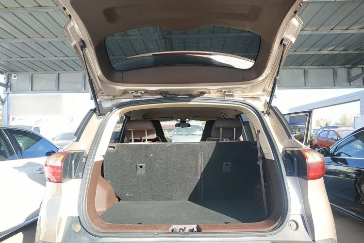Used Leopaard CS9 2018 1.5T CVT Jingrui Model Trunk
