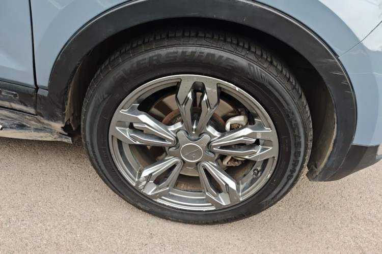 Used Leopaard CS9 New Energy 2018 EV300 Fashion Edition Right Front Wheel Hub