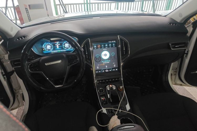 Used Leopaard CS9 New Energy 2018 EV300 Fashion Edition Center Console