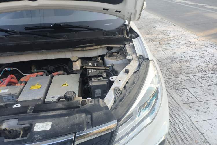 Used Leopaard CS9 New Energy 2018 EV300 Elite Edition Engine Bay Left