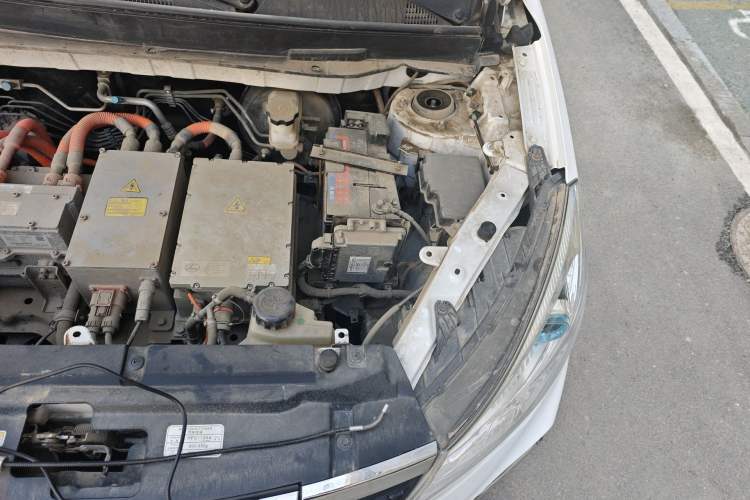 Used Leopaard CS9 New Energy 2018 EV300 Fashion Edition Engine Bay Left