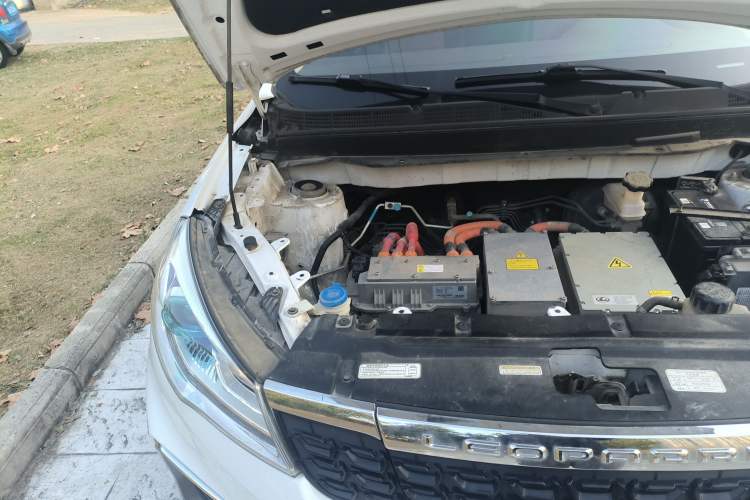 Used Leopaard CS9 New Energy 2018 EV300 Elite Edition Engine Bay Right