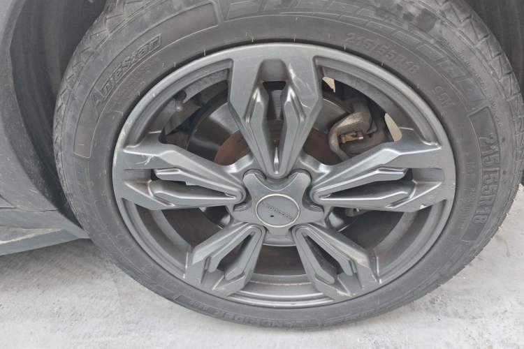 Used Leopaard CS9 New Energy 2018 EV300 Fashion Edition Right Front Wheel Hub