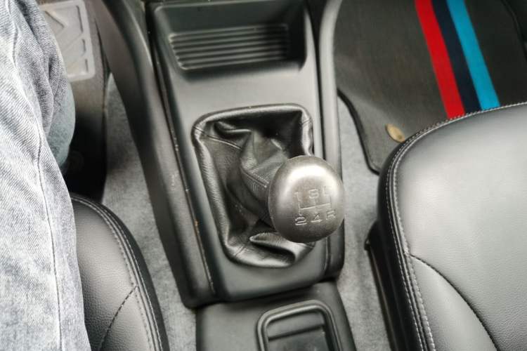 Used Leopaard Feiting 2008 2.0L Manual Two-Wheel Drive Gear Lever